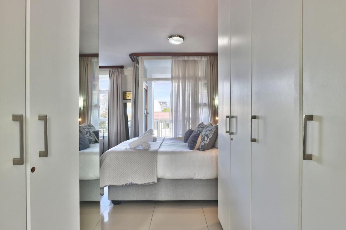 Cascades Sunny With Views Holiday home